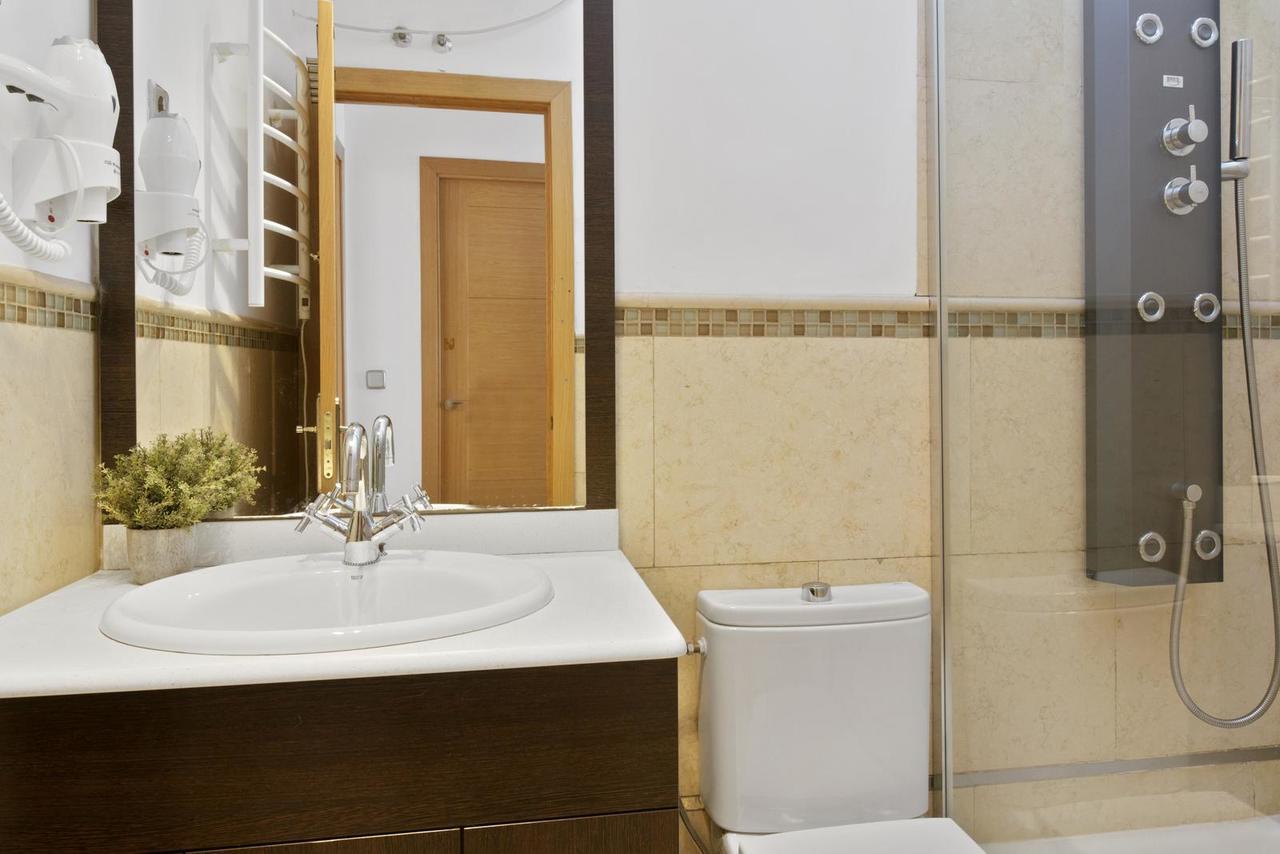 Gran Via - Donde Comienza Tu Mejor Experiencia Apartment Madrid Bagian luar foto